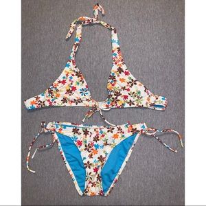 Floral Bikini 🌺